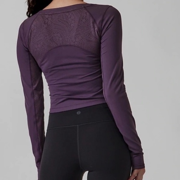 Athleta Shanti Lace Top ✧ Deep Crocus Violet ✧ Size XS - Picture 2 of 7